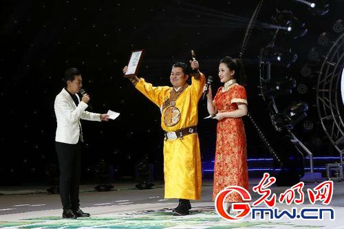 乌兰察布草原首届“草根歌王”争霸赛成功举办